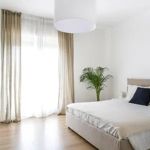 Tommy's Flat , Mestre Italia